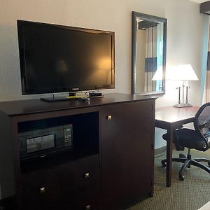 King Room Mobility Access or Non-Smoking